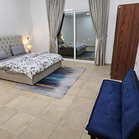 Lavish Private Rooms Σάρτζα Εξωτερικό φωτογραφία