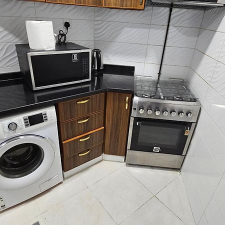 Lavish Private Rooms Σάρτζα Εξωτερικό φωτογραφία