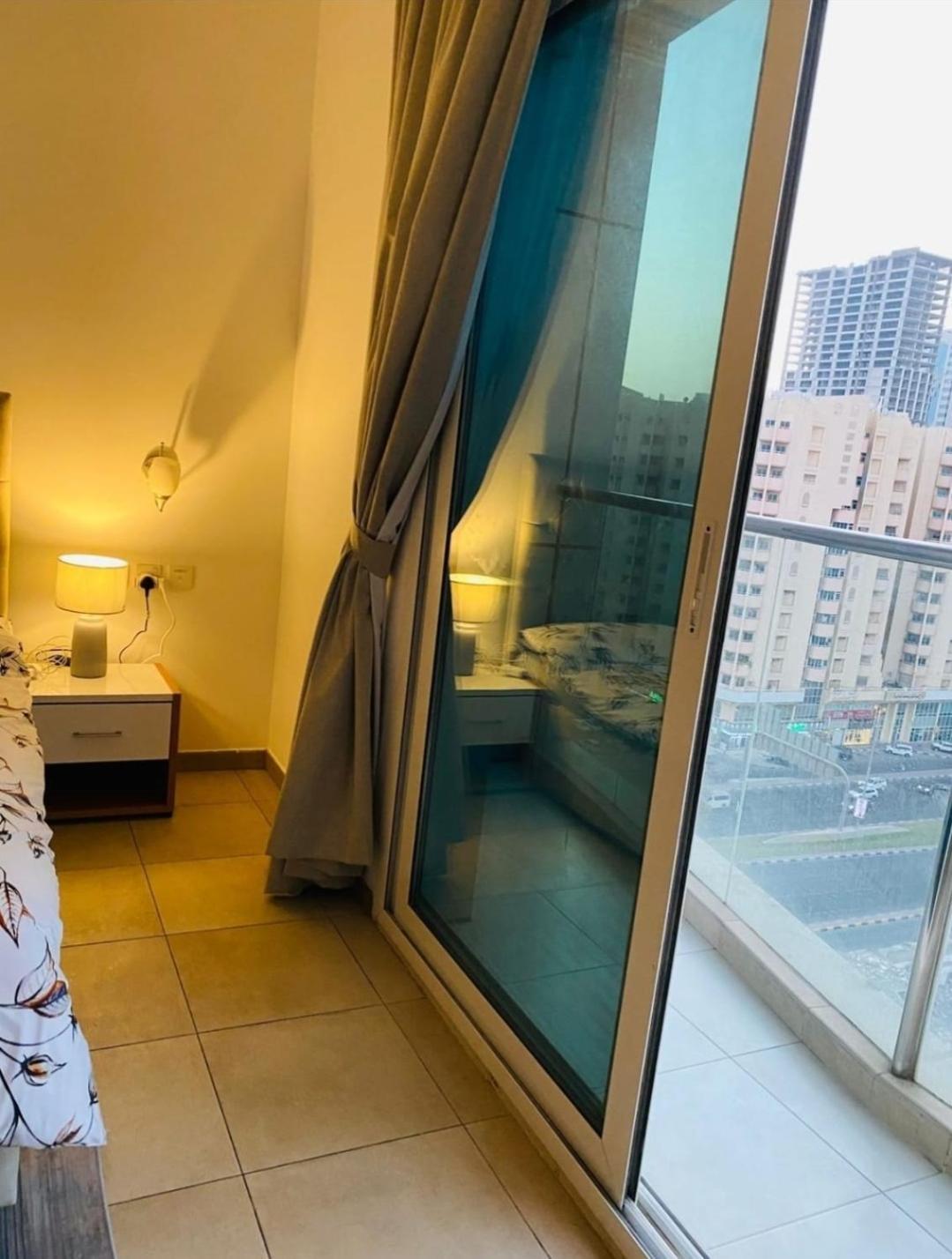 Lavish Private Rooms Σάρτζα Εξωτερικό φωτογραφία